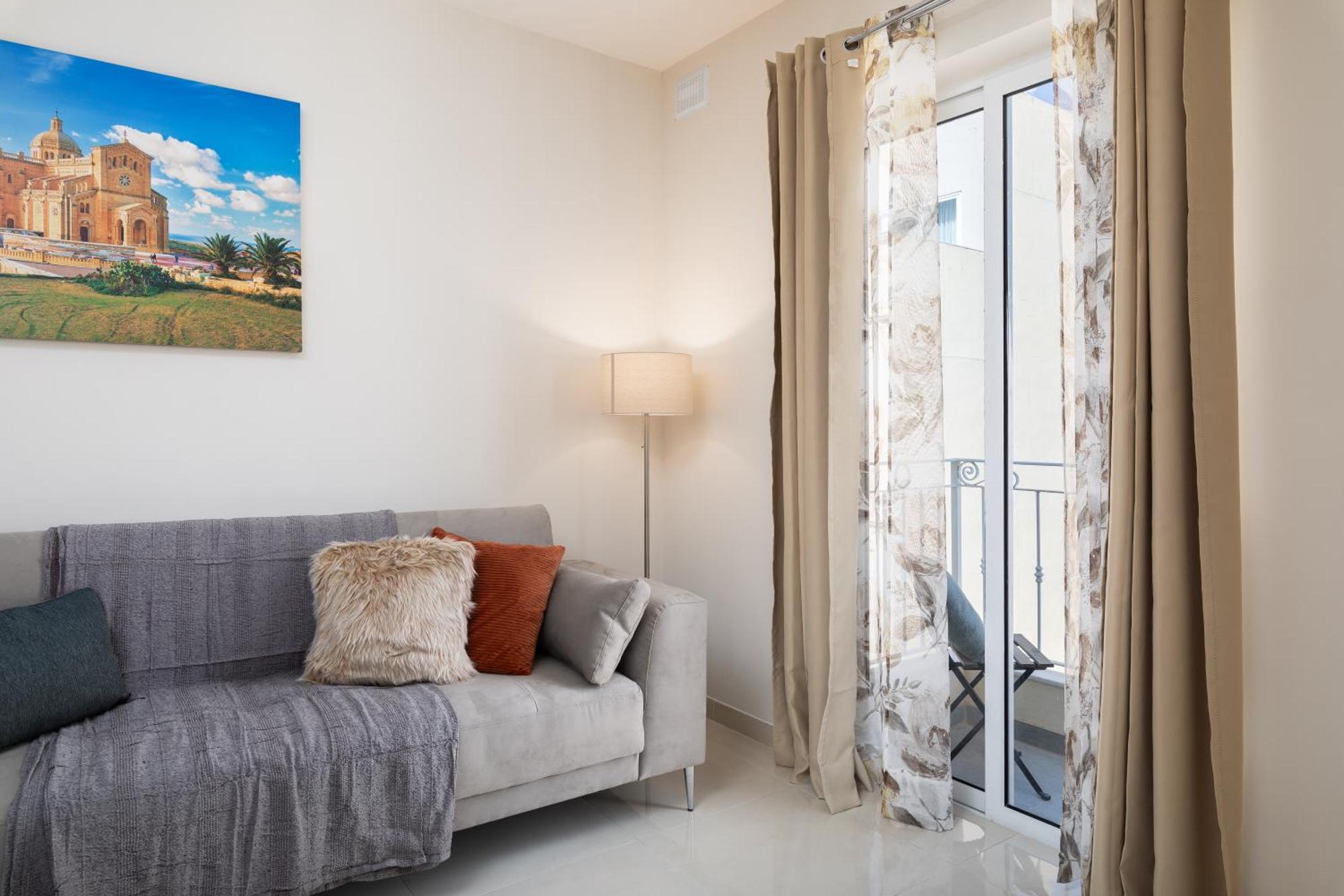 Edka Suites - Modern Sunlit 2Bd Apartments With Balconies - Close To Sliema Promenade, St Julian'S & St Georges Bay 그지라 외부 사진