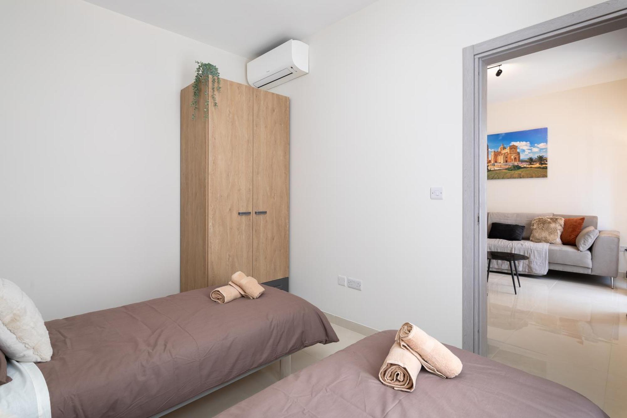 Edka Suites - Modern Sunlit 2Bd Apartments With Balconies - Close To Sliema Promenade, St Julian'S & St Georges Bay 그지라 외부 사진