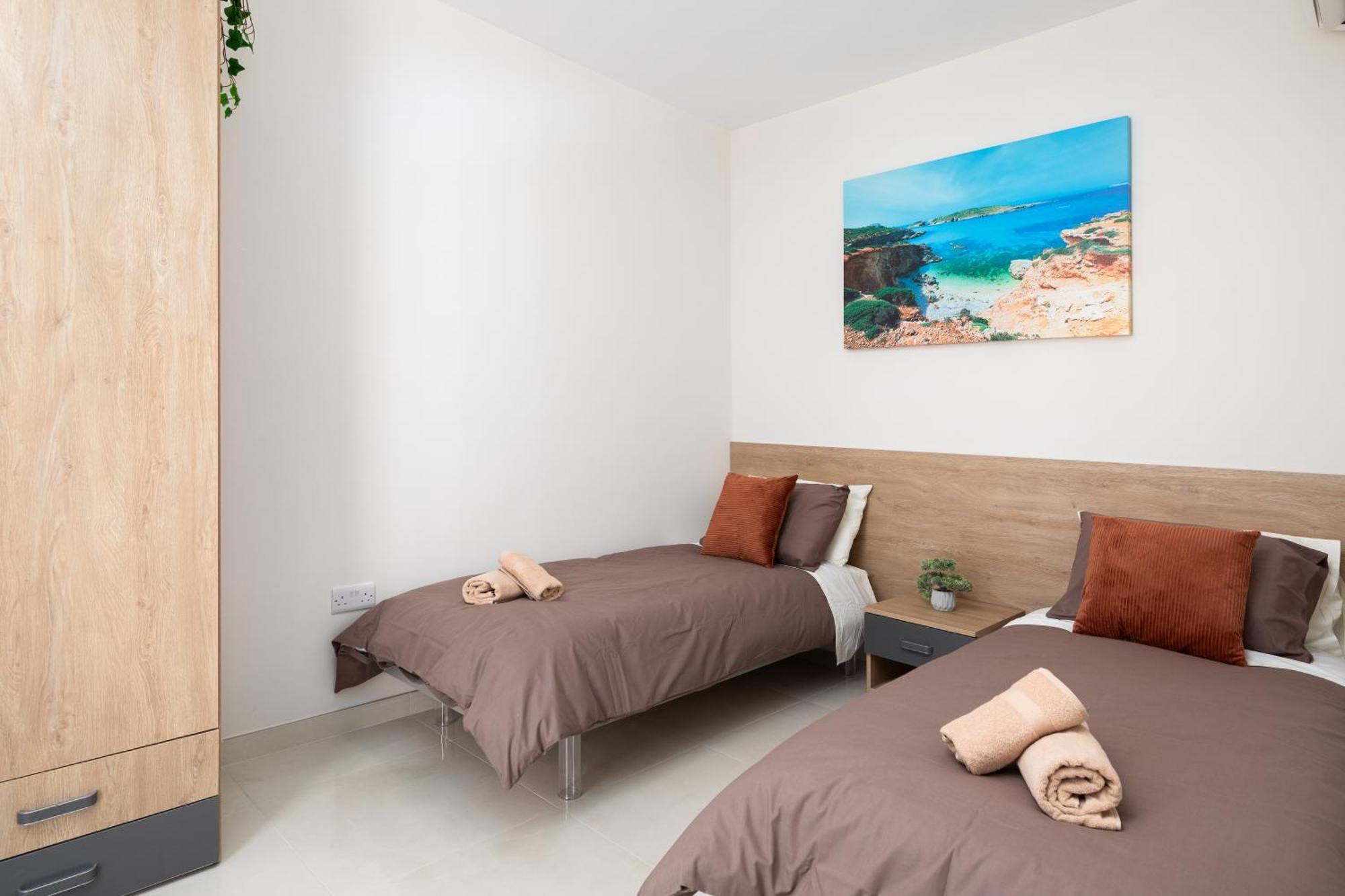 Edka Suites - Modern Sunlit 2Bd Apartments With Balconies - Close To Sliema Promenade, St Julian'S & St Georges Bay 그지라 외부 사진