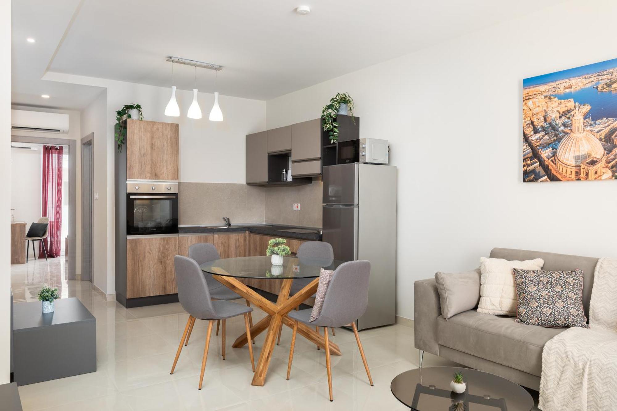 Edka Suites - Modern Sunlit 2Bd Apartments With Balconies - Close To Sliema Promenade, St Julian'S & St Georges Bay 그지라 외부 사진