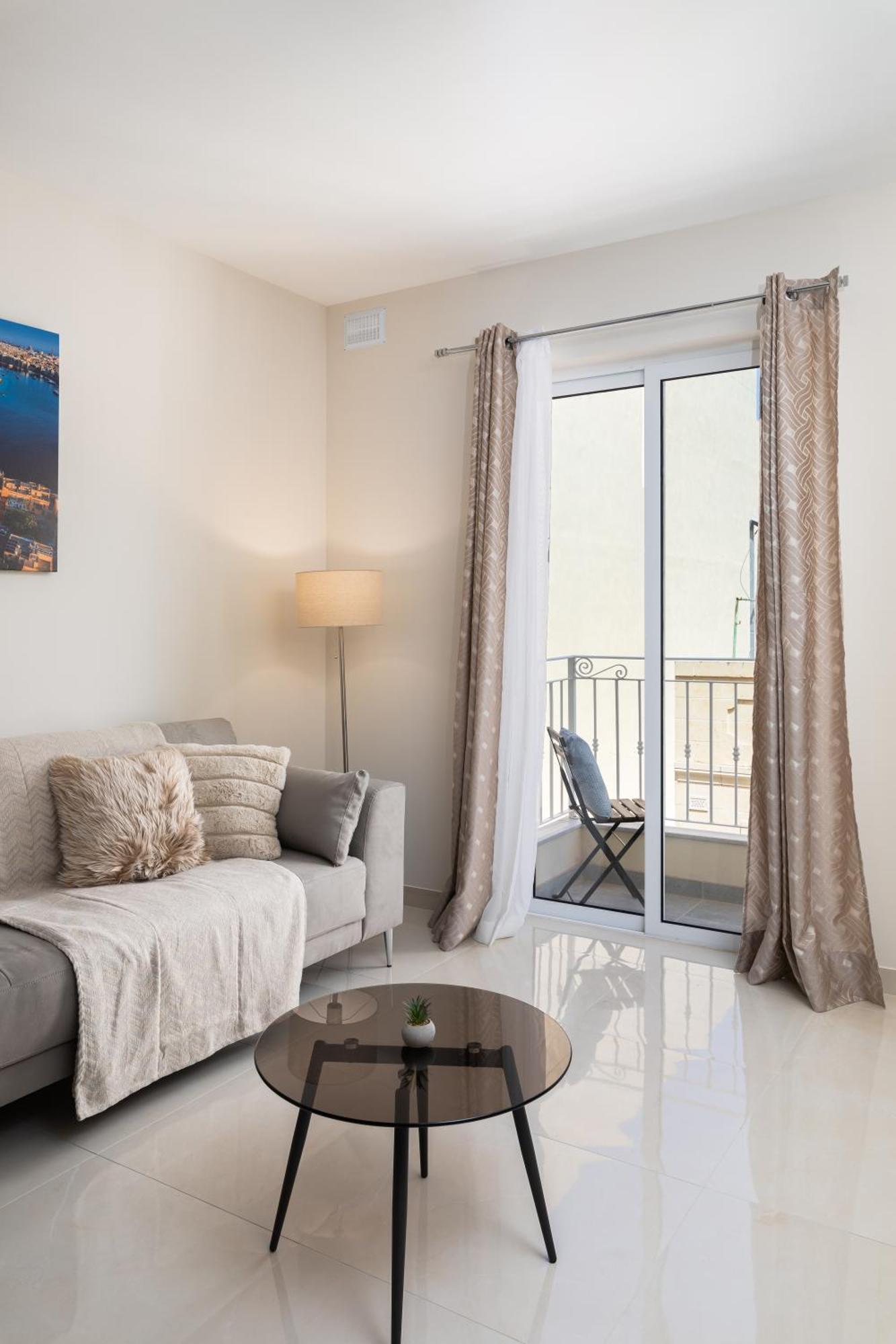 Edka Suites - Modern Sunlit 2Bd Apartments With Balconies - Close To Sliema Promenade, St Julian'S & St Georges Bay 그지라 외부 사진